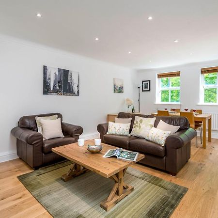 Splendid Apartment Near Vauxhall Tube London Exteriör bild