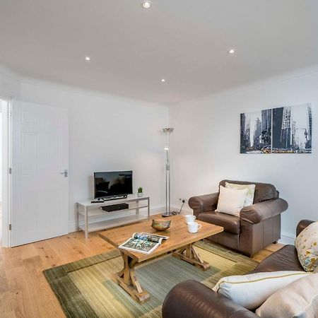 Splendid Apartment Near Vauxhall Tube London Exteriör bild