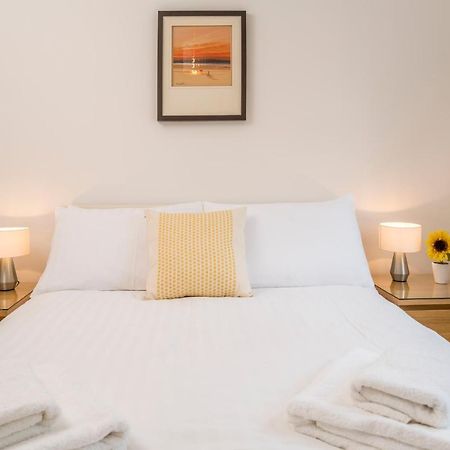 Splendid Apartment Near Vauxhall Tube London Exteriör bild
